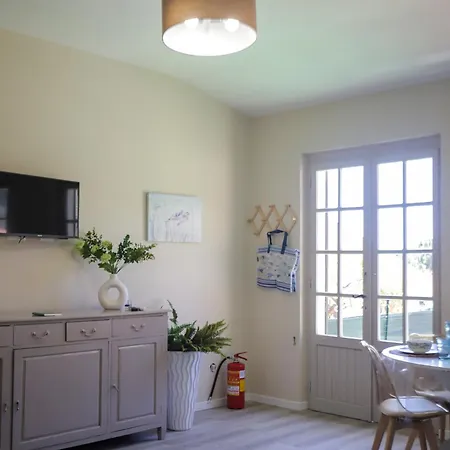 Sea Breeze - Coastal By Hihe