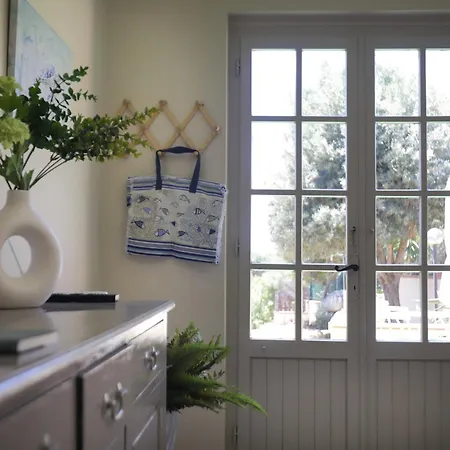 Villa Sea Breeze - Coastal By Hihe